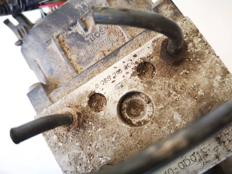 445100D011 Toyota Yaris 2005 ABS Unit (ABS Brake Pump) - Thumbnail 3