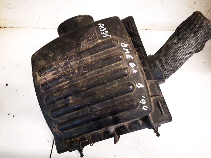90448355 Opel Omega 1994 Air filter box