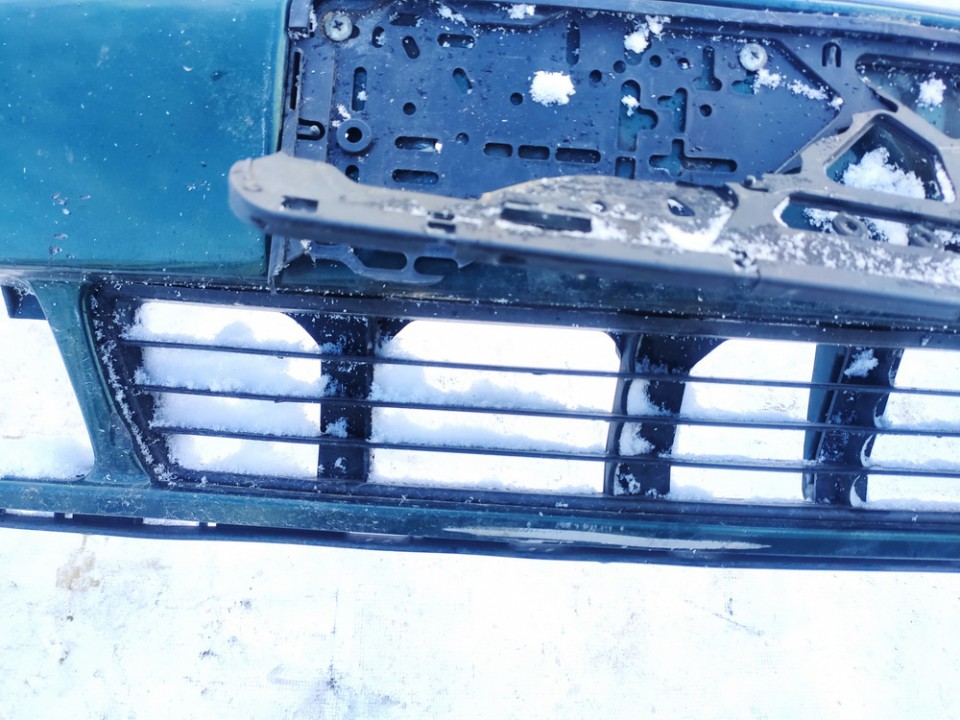 Audi A4 1996 Rejilla inferior del parachoques delantero - CENTER - Thumbnail 2