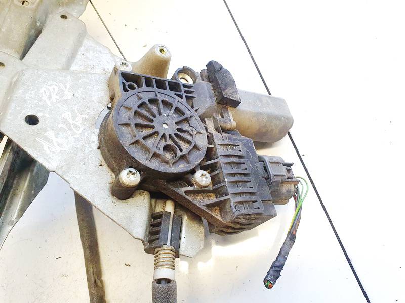 0130821756 Ford Focus 1999 Duru lango pakelejo varikliukas P.K. - Thumbnail 3