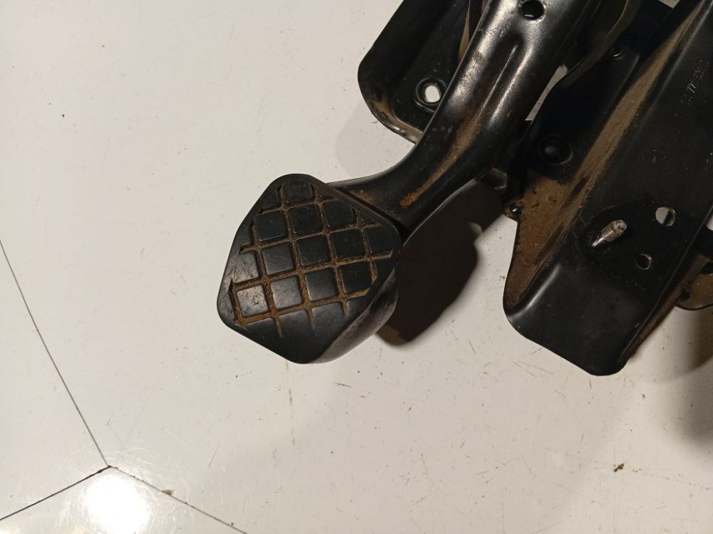 1J1721058BS Skoda Octavia 2003 Bremžu pedālis - Thumbnail 2