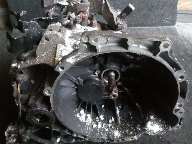 XS4R7F096CB Ford Focus 2001 Gearbox