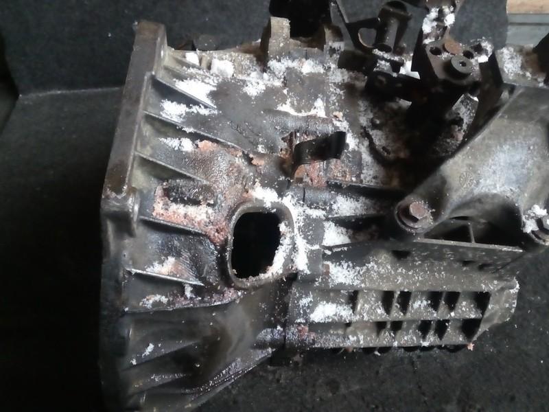 XS4R7F096CB Ford Focus 2001 Gearbox - Thumbnail 3