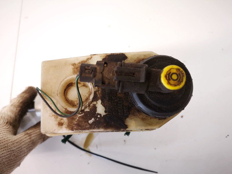 7700436913 7700828034 Brake Master Cylinder Reservoir Renault Scenic 2002 2.0L EIS01437029