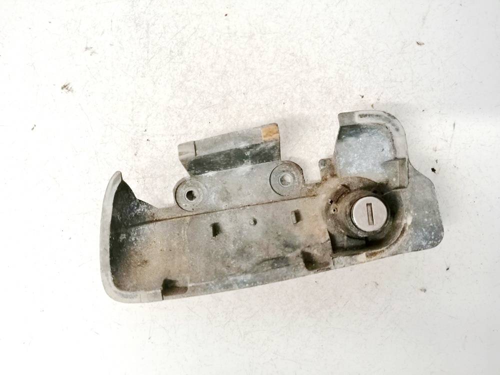 Opel Astra 2003 Zamek drzwi (serduszko)