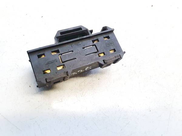 E1165 Volkswagen Touareg 2004 Блок предохранителей - Thumbnail 2