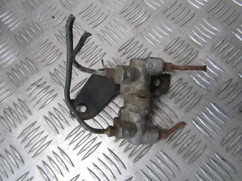 used used hydrauliek suspension control block (Hydraulic distributor