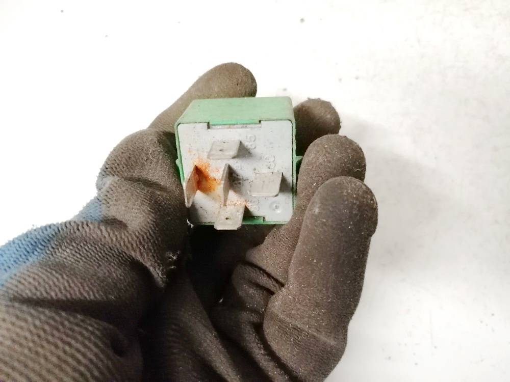 12V35A03531 Peugeot 406 2002 Relay module - Thumbnail 3