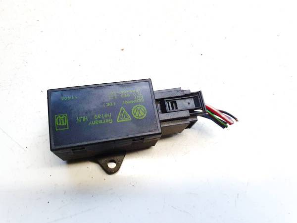 7L0959772 Volkswagen Touareg 2004 Relay module