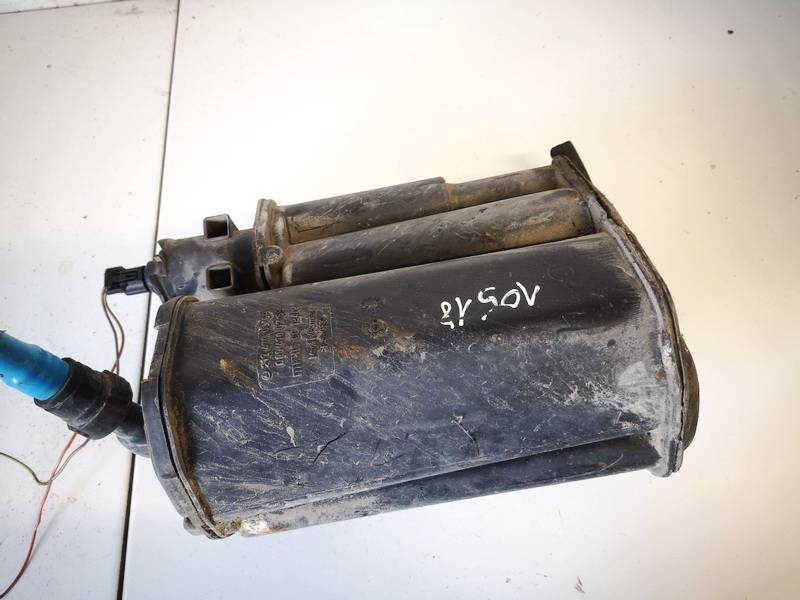 2124700359 Mercedes-Benz E-CLASS 2011 Filtr węglowy (zbieranie oparów)