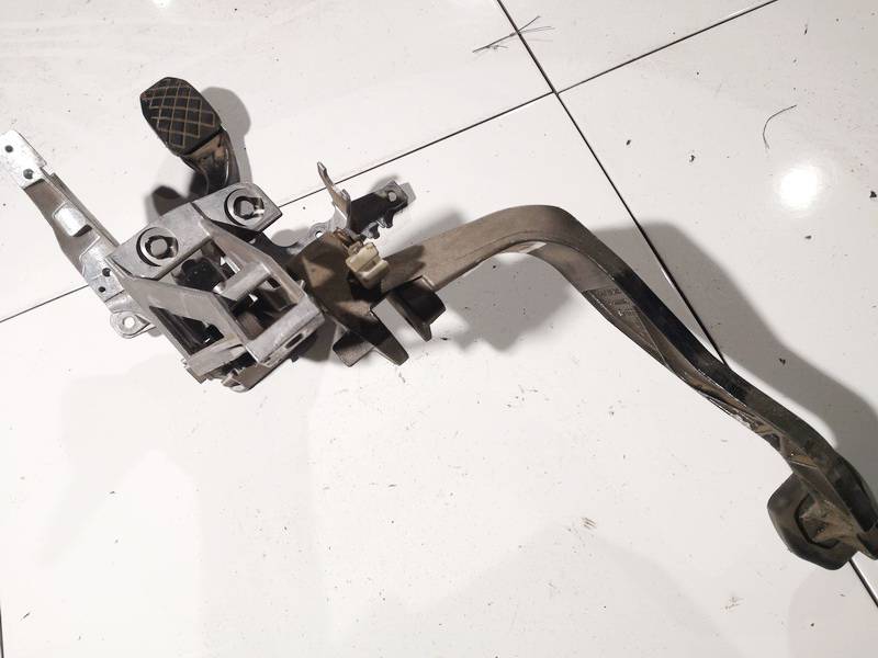 Audi A4 2000 Pedał hamulca - Thumbnail 2