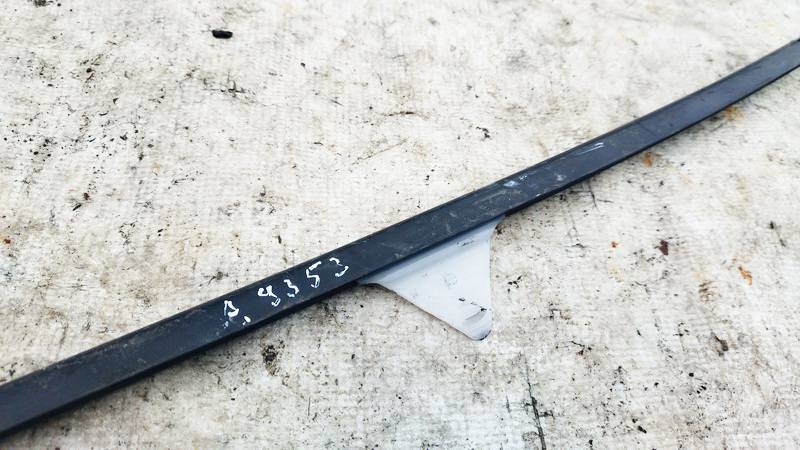 Audi A3 2006 Listwa szyby drzwi - PRZEDNIE LEWE - Thumbnail 2