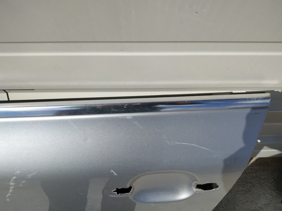Volkswagen Touareg 2005 Glass Trim Molding-weatherstripping - FRONT LEFT - Thumbnail 2