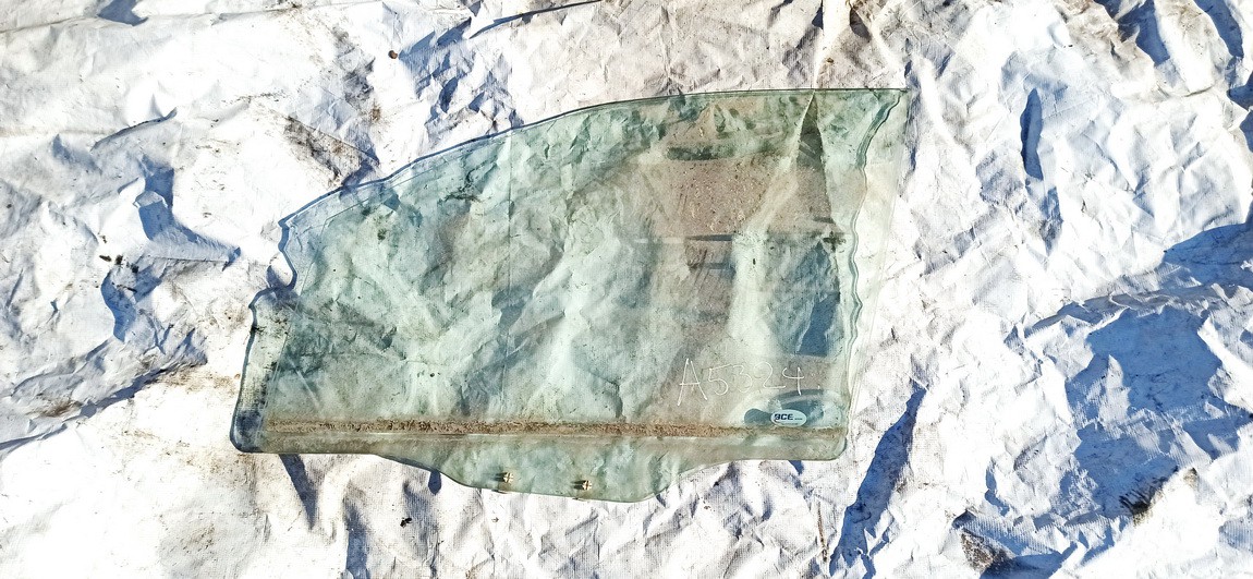 Mitsubishi Space Wagon 1999 Duru stiklas P.K.