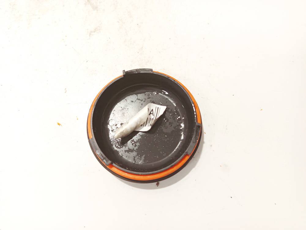 VP9PMX13K060B Ford Focus 2014 Headlight bulb dust cover cap - FRONT