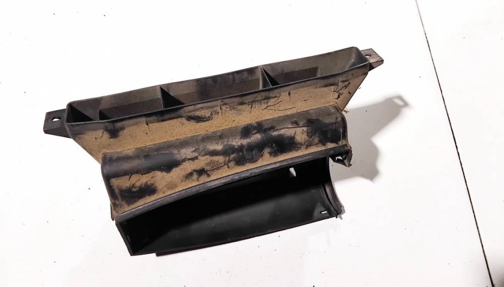 1K0805962E Volkswagen Passat 2010 Air Intake Panel