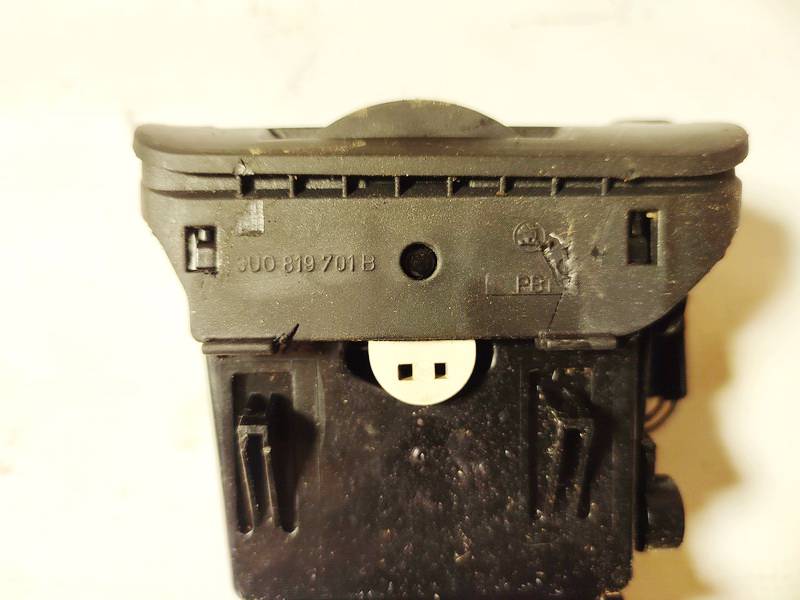 3U0819701B Skoda Superb 2005 Salona gaisa restes - Thumbnail 2