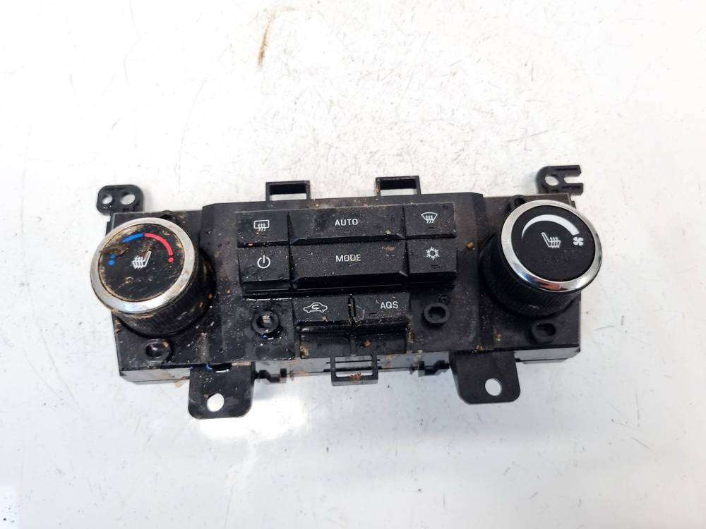 3870588 Chevrolet Orlando 2011 Panel sterowania klimatyzacją (przełączniki ogrzewania)