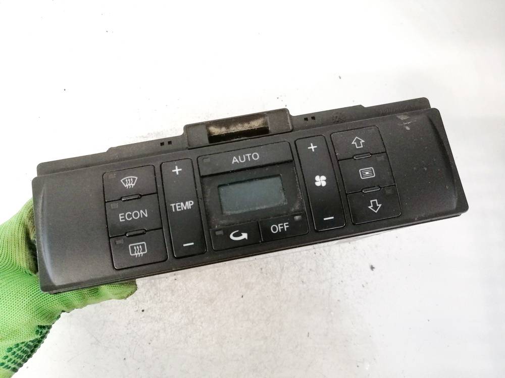 8D0820043M Audi A4 2000 Panel sterowania klimatyzacją (przełączniki ogrzewania)