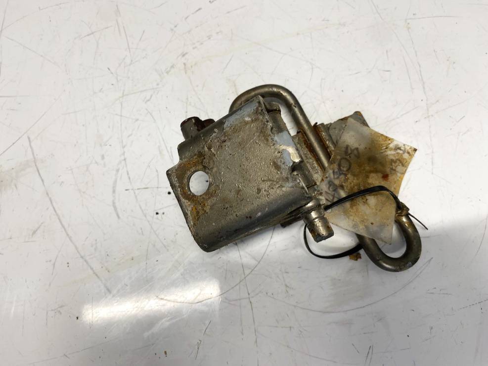 8E0831411B Audi A6 2004 Door Hinge - FRONT