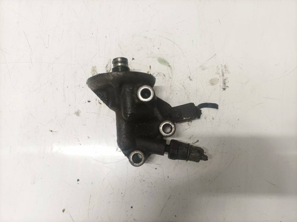 Toyota Previa 2002 Oil filter adapter (bracket - flange, Oil Filter Housing)