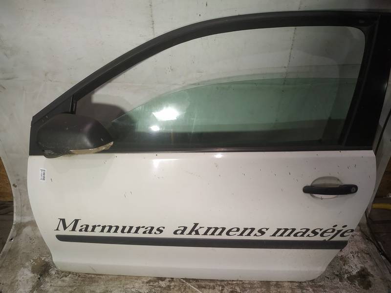 BALTOS Volkswagen Polo 2008 Durys P.K.