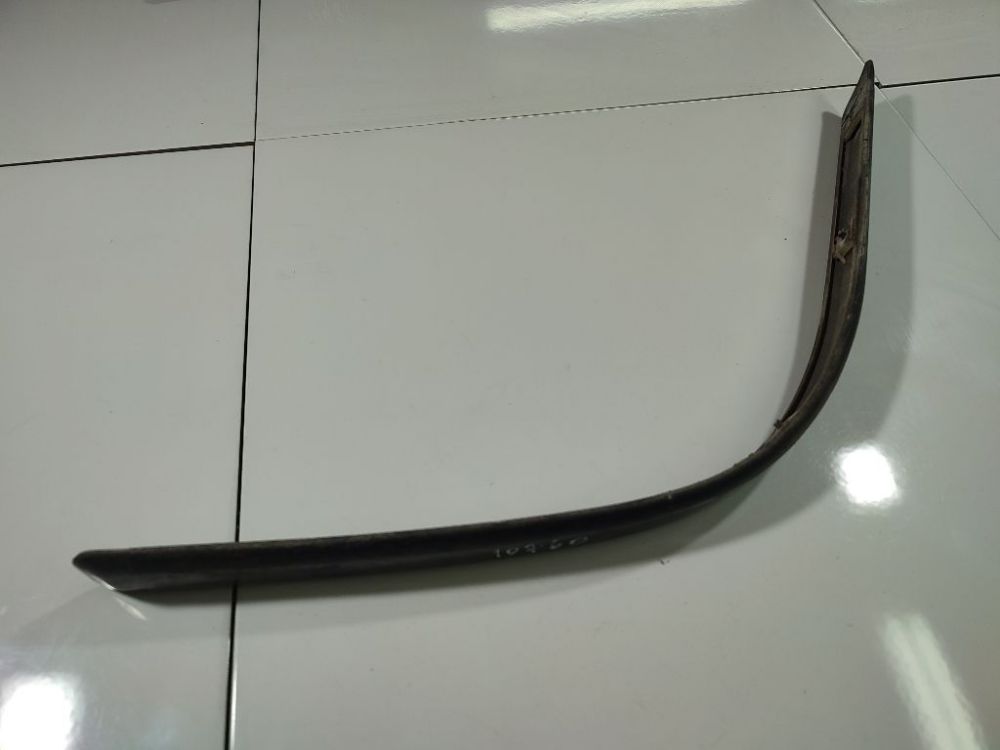 Renault Espace 1993 Takavalon valaisimen muotolista - TAKANA VASEMMALLA