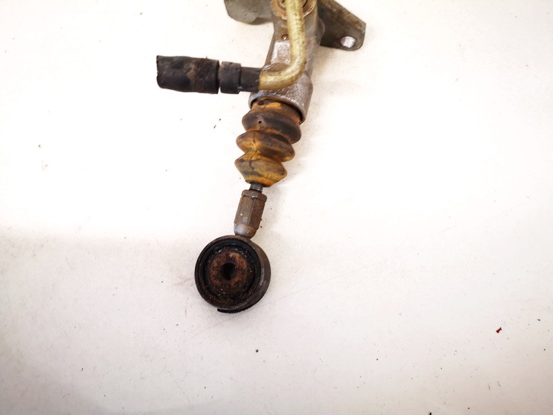 8D1821401 Audi A4 1996 Kytkinn pääsylinteri - Thumbnail 2