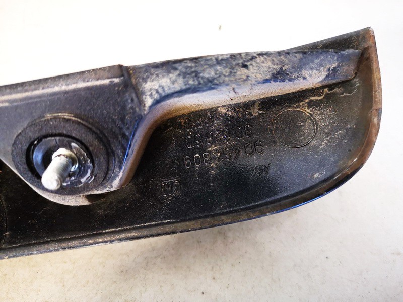 90464809 Opel Vectra 2001 Zewnętrzne wykończenie tylnej klapy (oświetlenie tablicy rejestracyjnej) - TYLNE - Thumbnail 3