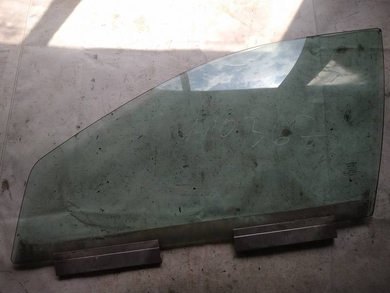 AS2 Volvo XC 70 2002 Oven lasi - EDESSÄ VASEMMALLA