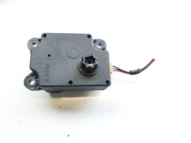 4N5H19E616AD Volvo V50 2008 Heater Vent Flap Control Actuator Motor - Thumbnail 3