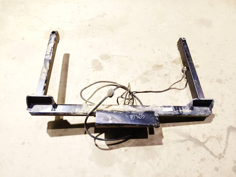 Audi A8 2002 Tow bars