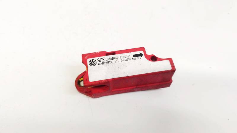 1J0909606D Volkswagen Golf 1998 Srs Airbag crash sensor