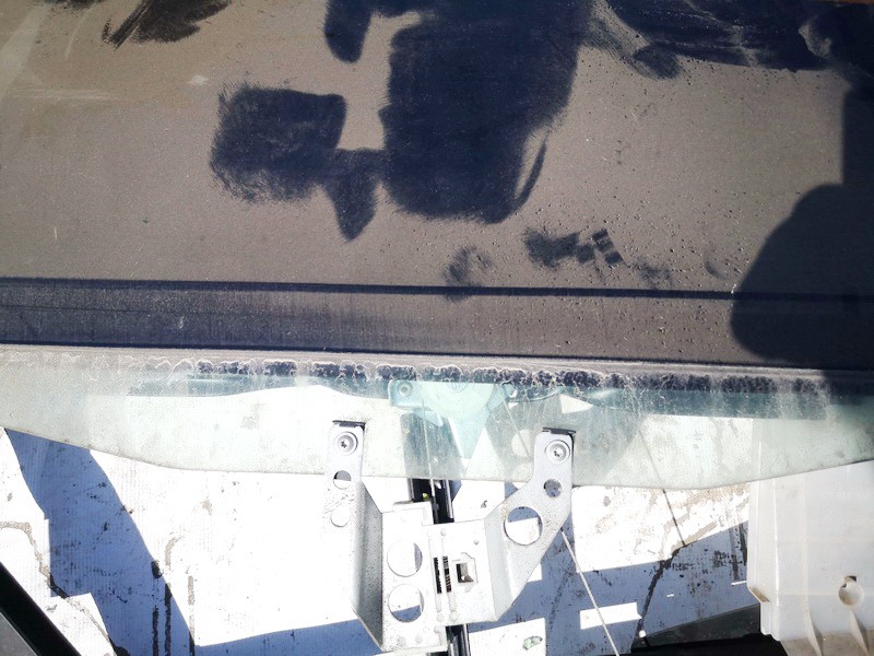 Audi A4 1997 Door-Drop Glass - REAR RIGHT - Thumbnail 2