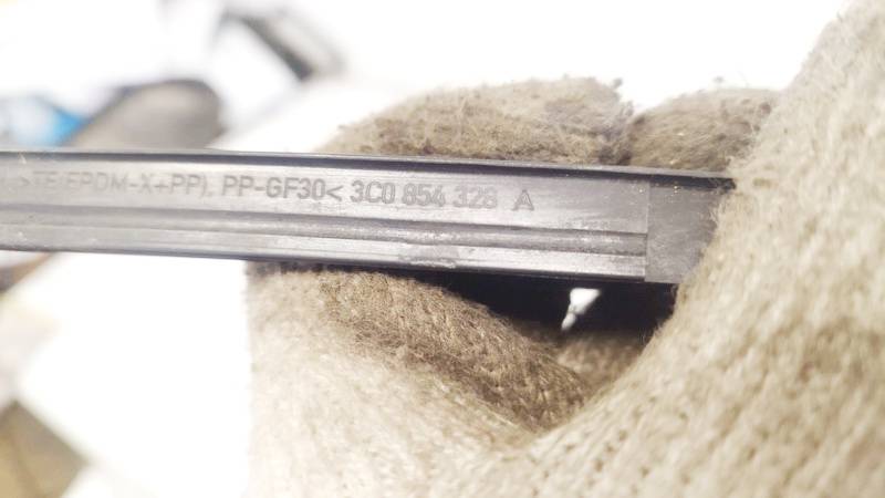 3C0854328A Volkswagen Passat 2006 Glass trim tape - FRONT - Thumbnail 3