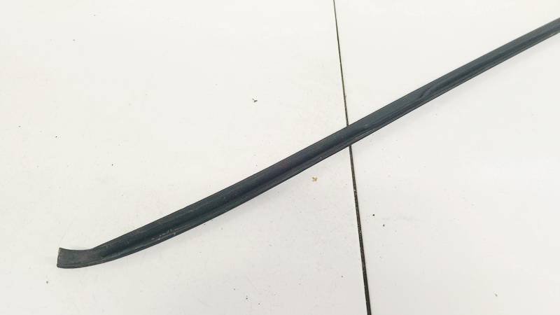 3C0854328A Volkswagen Passat 2006 Glass trim tape - FRONT
