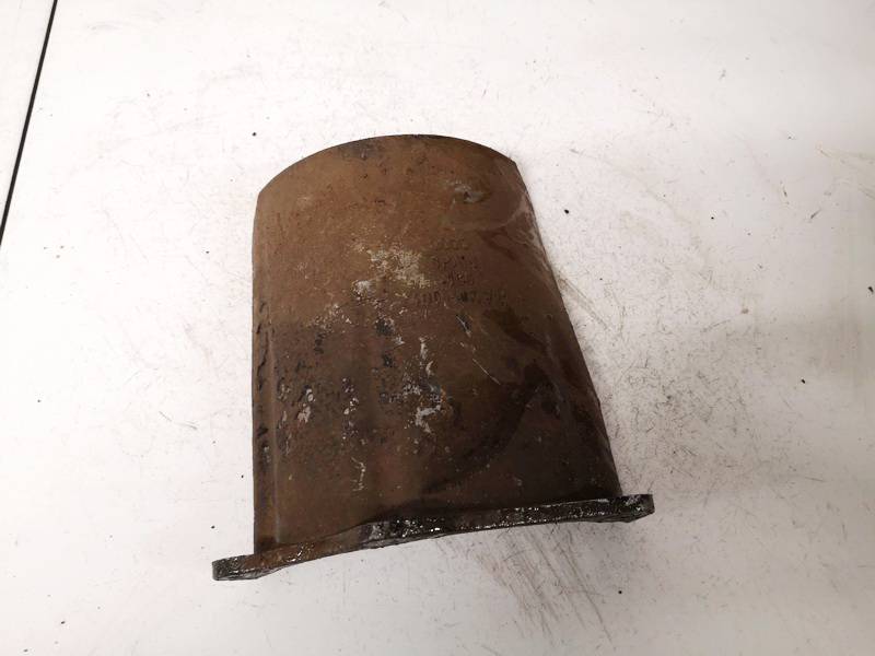 4D0407722 Audi A4 1995 Shaft Guard Plate Cover - FRONT RIGHT