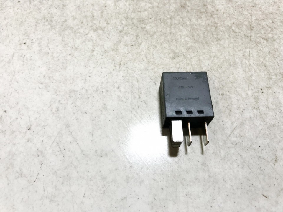 1S4T14B192AA Ford Focus 1999 Блок электронный