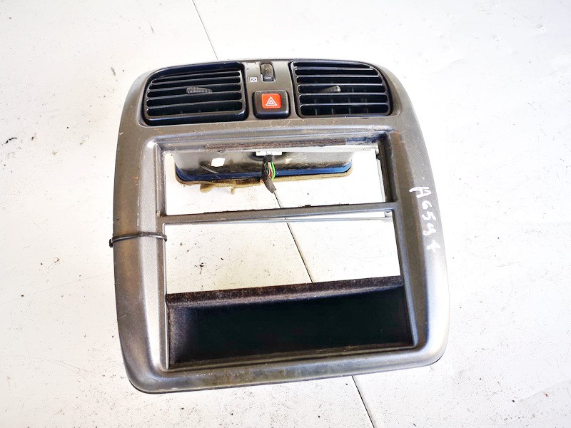 MR270350 Mitsubishi Space Star 2001 Dash Vent (Air Vent Grille)