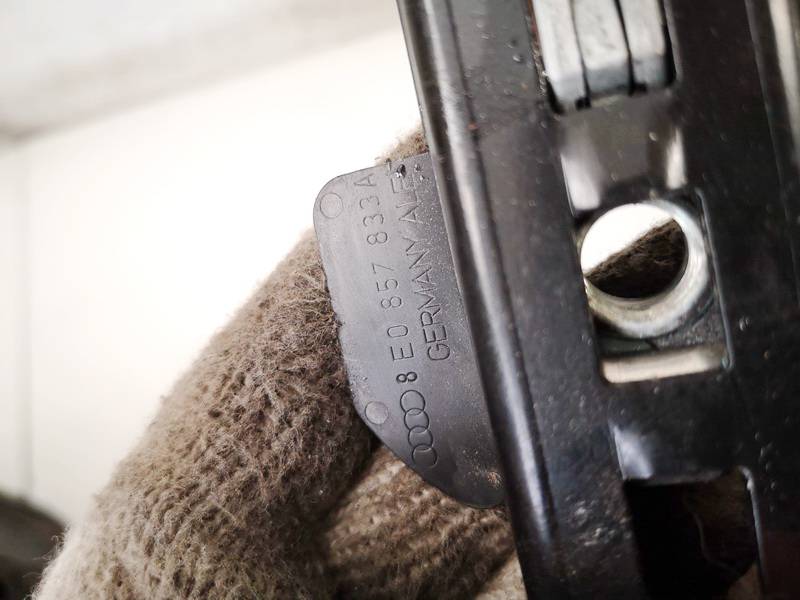 8E0857833A Skoda Superb 2011 Other holders - Thumbnail 3