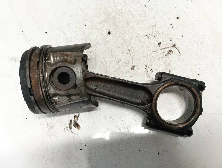 085190 Citroen C5 2007 Tłok z korbowodem