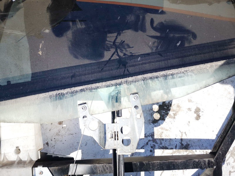 Audi A4 1997 Door-Drop Glass - REAR LEFT - Thumbnail 2