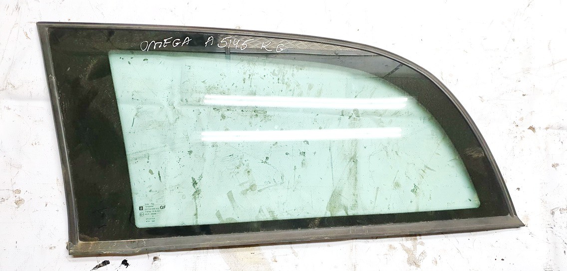 Opel Omega 2001 Corner quarter window glass - REAR LEFT