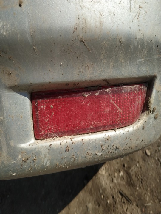Toyota Avensis Verso 2003 Bumper Cover Reflector - REAR RIGHT
