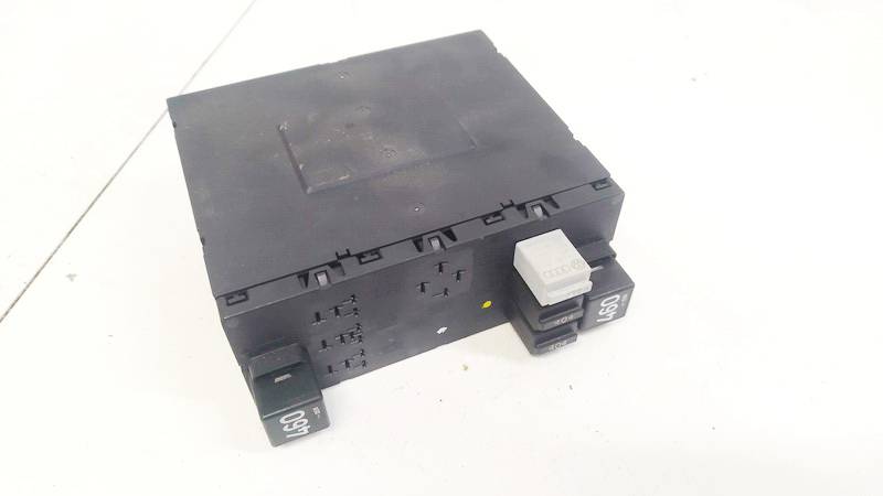 3C0937049J Volkswagen Passat 2006 Fuse box