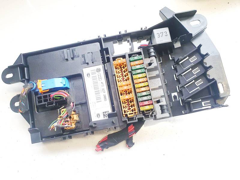 4F0907289G Audi A6 2006 Fuse box