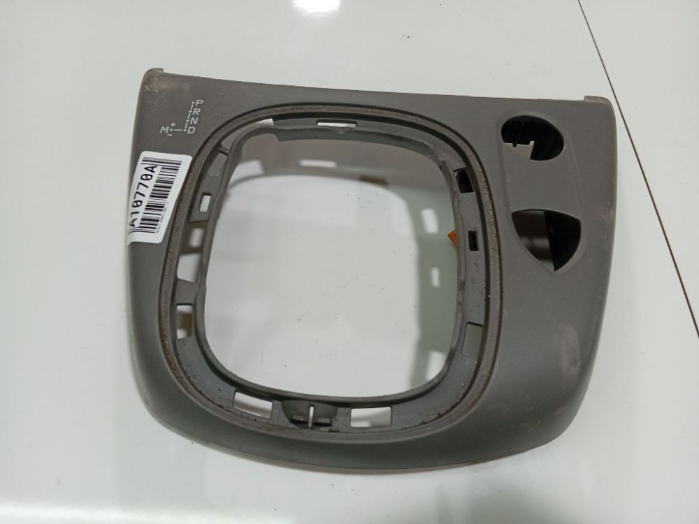 8200231906 Renault Scenic 2005 Interior trim