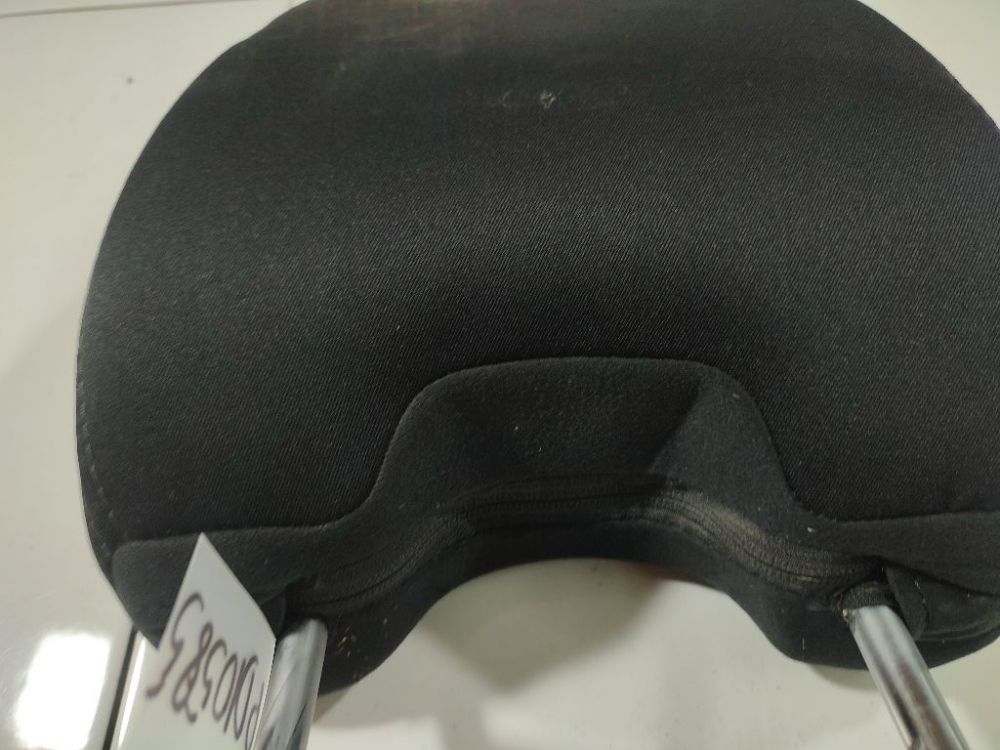 Subaru Forester 2008 Seat headrest - Thumbnail 2