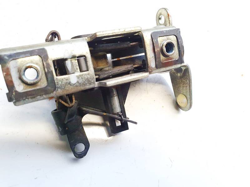 13213465 Opel Corsa 2008 Sēdekļa slēdzene