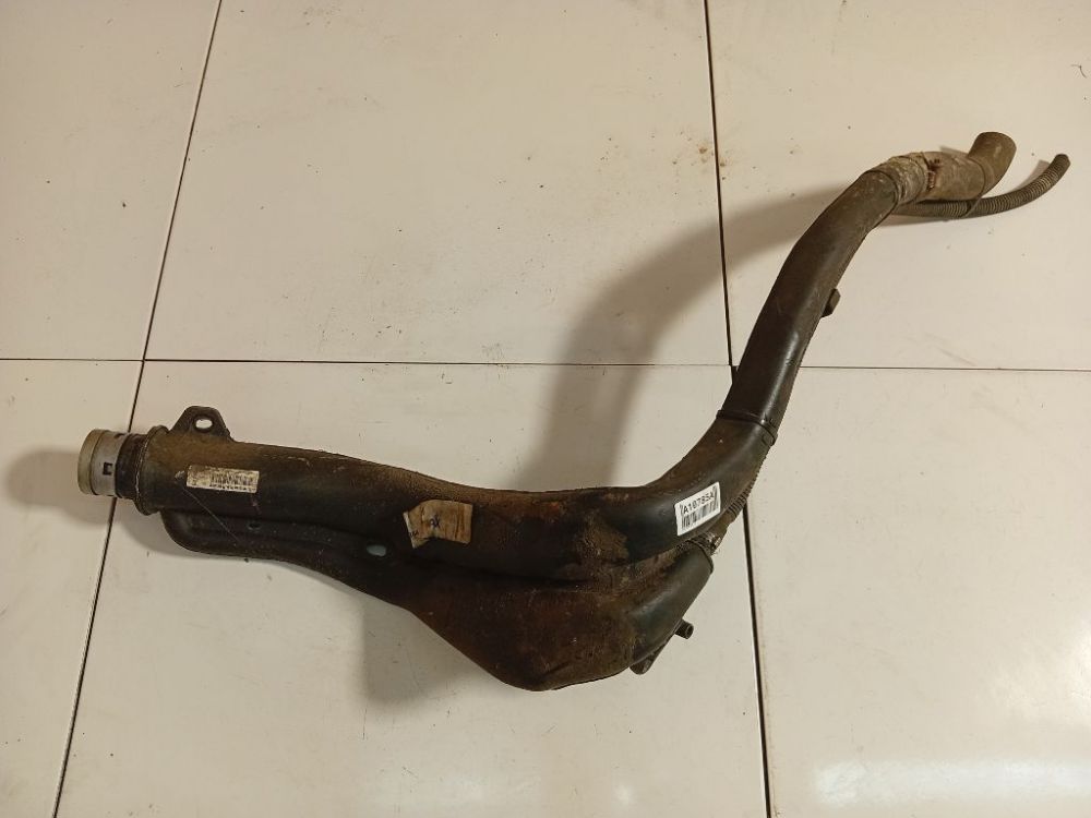 13118437 Opel Astra 2009 Polttoaineen täyttöputki